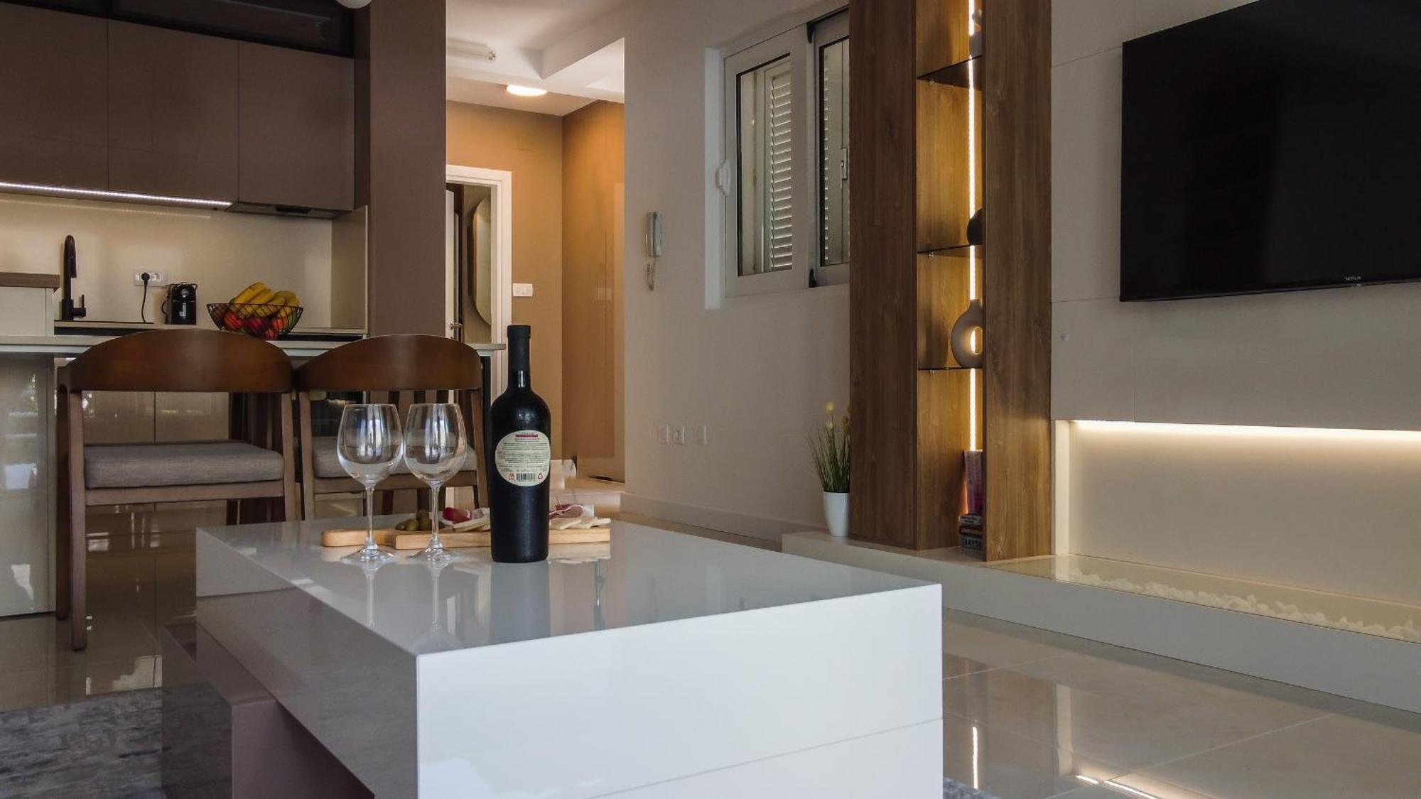 Chillout Apartment In Kotor Bay Bagian luar foto