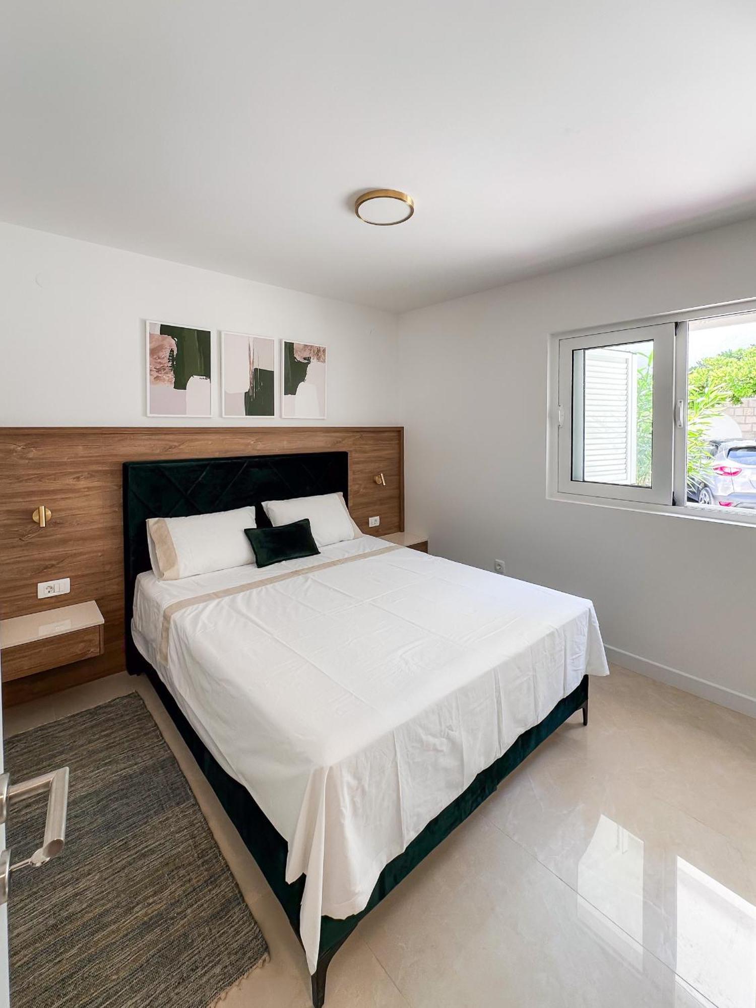 Chillout Apartment In Kotor Bay Bagian luar foto