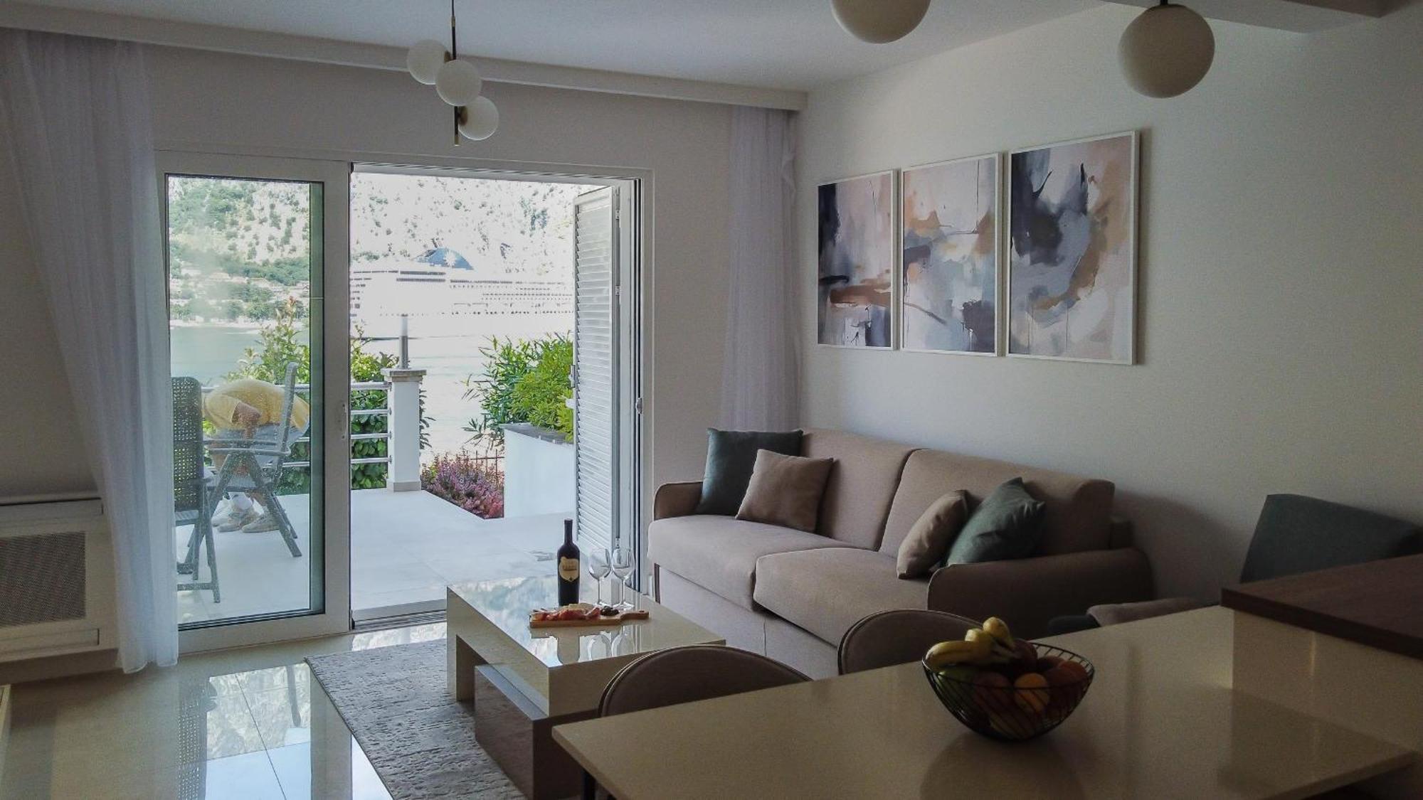 Chillout Apartment In Kotor Bay Bagian luar foto