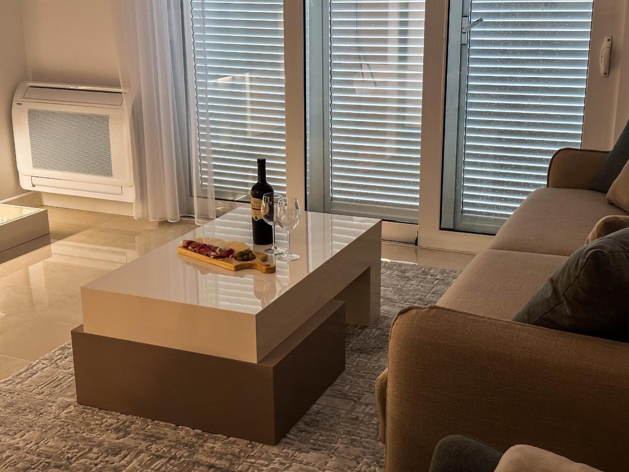 Chillout Apartment In Kotor Bay Bagian luar foto