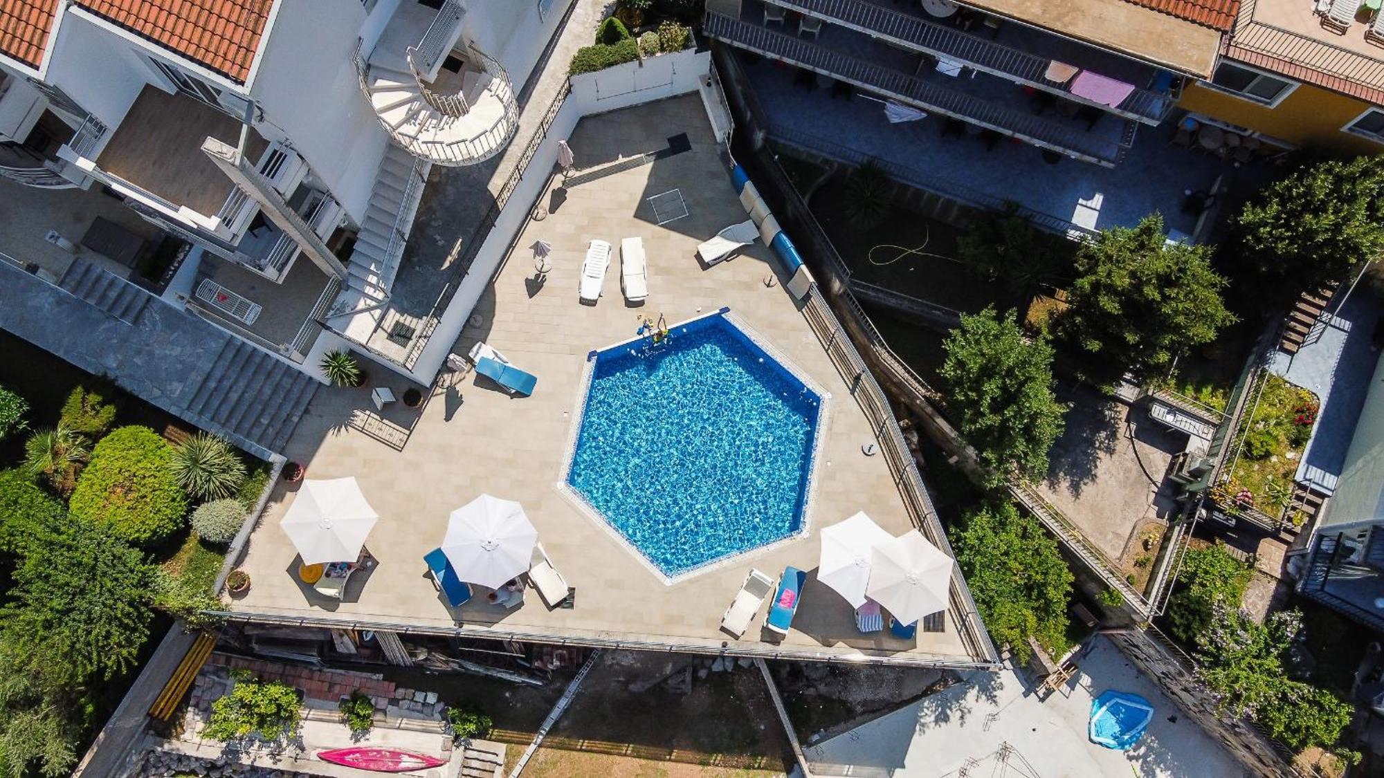 Chillout Apartment In Kotor Bay Bagian luar foto