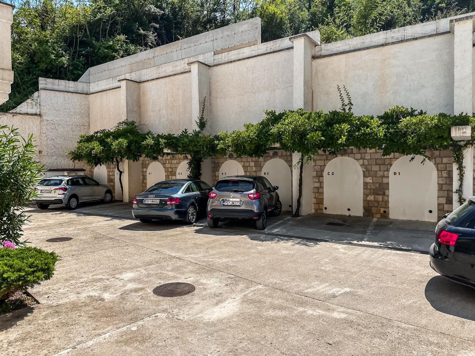 Chillout Apartment In Kotor Bay Bagian luar foto